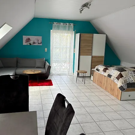 Modernes Naehe Frankfurt Apartment